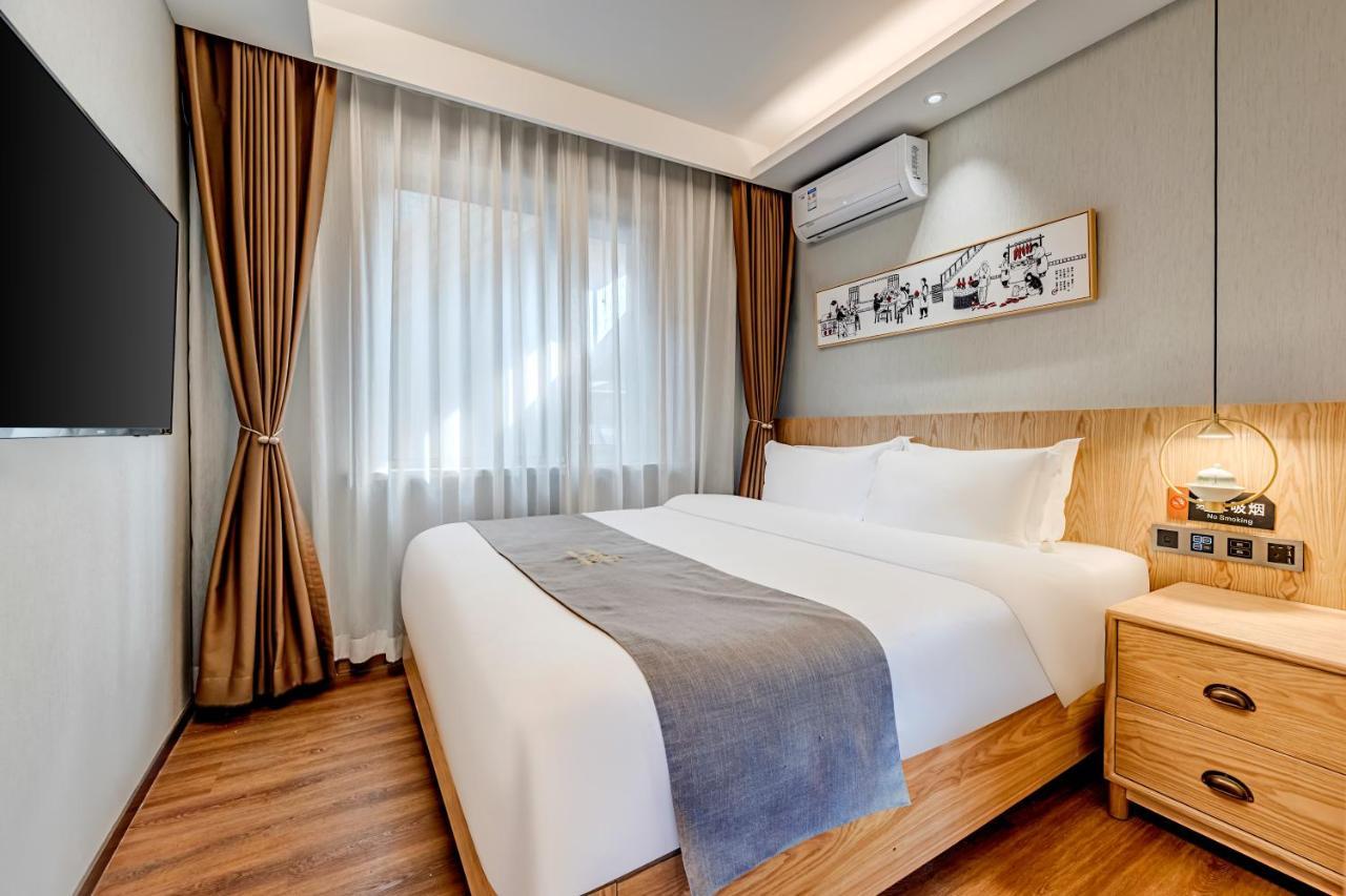 Happy Dragon City Culture Hotel -In The City Center With Ticket Service&Food Recommendation,Near Tian'Anmen Forbidden City,Wangfujing Walking Street,Easy To Get Any Tour Sights In Пекин Экстерьер фото